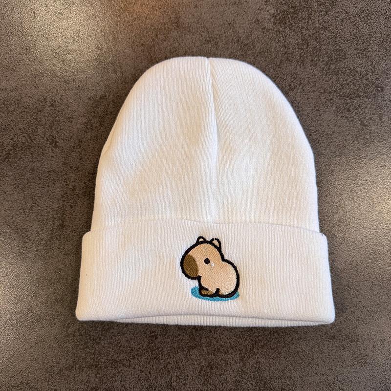 Fashion Knitted Hat With Capybara Embroidery Design Suitable For Daily Use