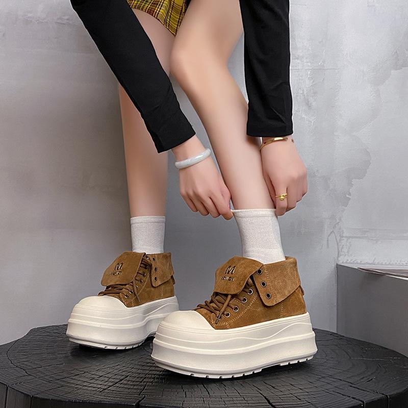 2025 early autumn new fashion Korean version platform muffin shoes women's high-top shoes versatile lace-up heightening casual board shoes