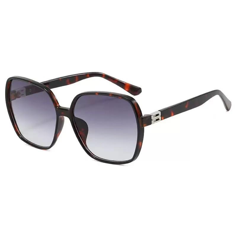 Retro Square Sunglasses With Uv400 Protection For Outdoor Activities And Fashion Enthusiasts
