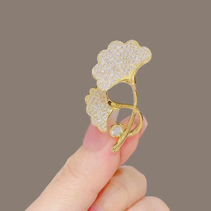 Elegant Wheat Ear Alloy Brooch: High-Grade Pin for Coats and Suits