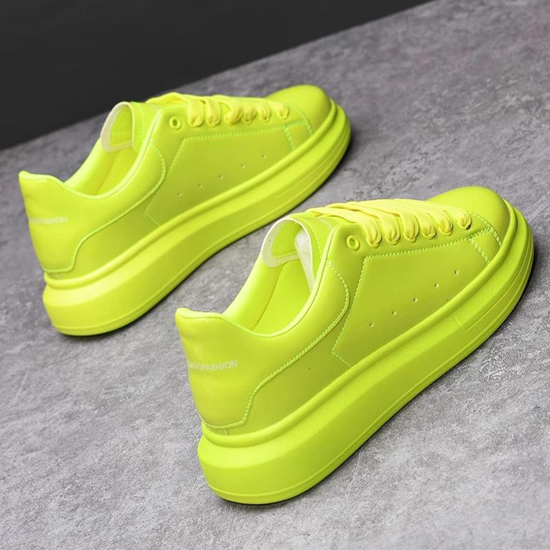 Mode Marke Herrenschuhe schwarz glänzend Casual Herrenschuhe 2024 Frühling und Herbst neue Stil weiße Schuhe Mode Paar Turnschuhe