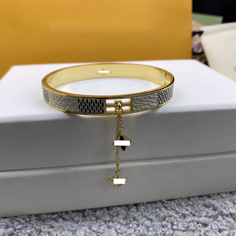 Europäisches & Amerikanisches Vintage Lederarmband mit Farbverlauf und Schloss-Design