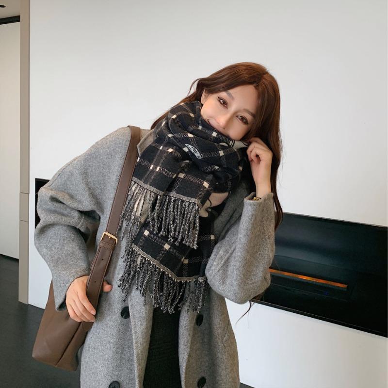 Love plaid double-sided color matching imitation cashmere scarf women's autumn and winter new atmosphere senior fringed shawl
