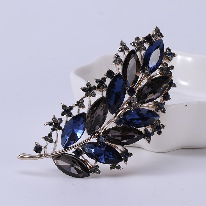 

Винтажная хрустальная роскошная брошь со стразами в виде листа растения модная булавка в виде пера аксессуары для платья синий