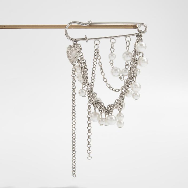 Imitation Pearl Heart Pendant Brooch Detachable Button Clasps Trouser Leg Decor Brooch Tassel Adjustable Jean Fit Tighten Buckle