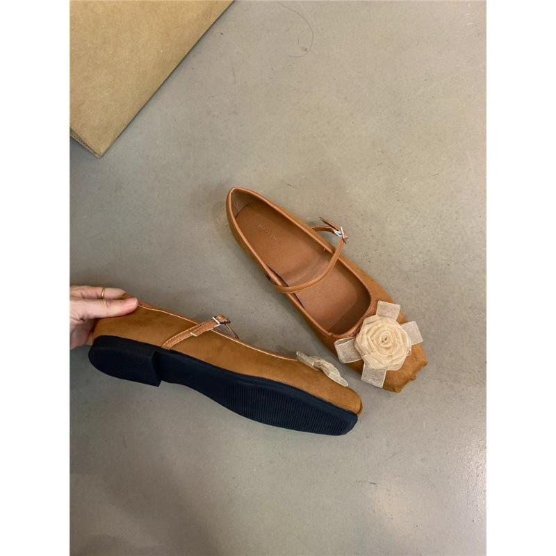 Gentle fairy wind single shoes female spring and autumn 2025 new French new Chinese elegant flower shallow mouth Mary Jane shoes