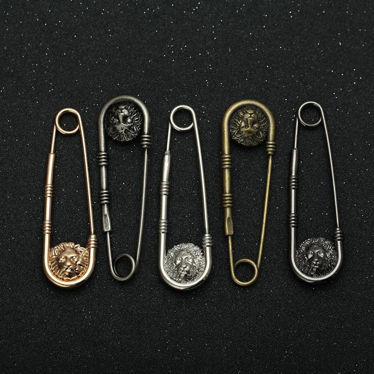 Versatile Retro Lion Head Brooch: Irregular Pendant & U-shaped Safety Pin