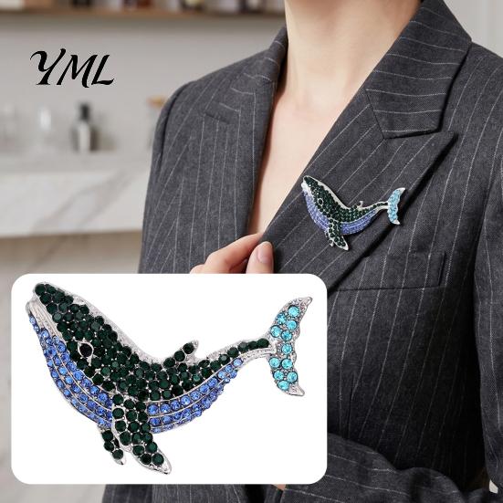 Bag Decoration Pin Women Rhinestone Whale Brooch, Sea Animal Decorative Badge Shape Brooch Pin, Sweater Cardigan Coat Dress Jewelry Accessories Luxury