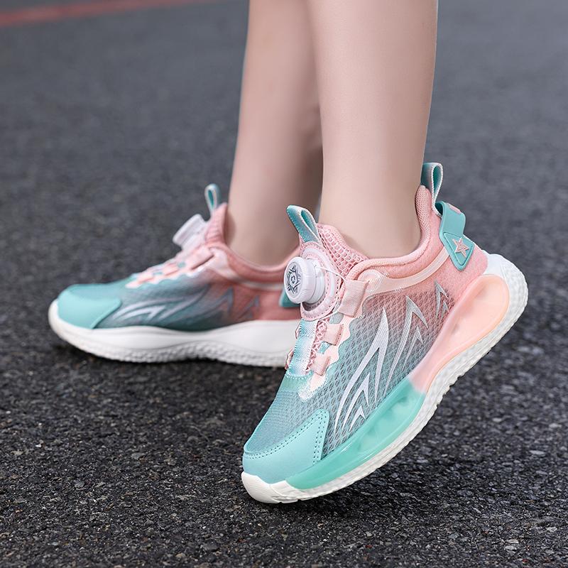 Hot Selling Lightweight Childrens Sports Shoes Summer Breathable Fashionable Casual Shoes Soft and Stable Elastic Running Shoes