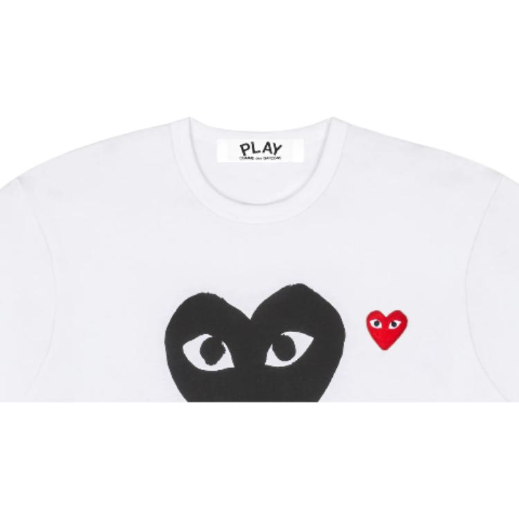CDG Play T Shirts Men's White Crew Neck Moderate Straight Fit AZ-T286-051-1