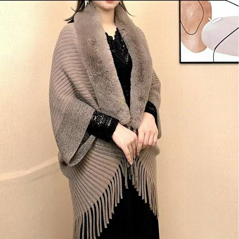 Autumn & Winter High-End Knit Cardigan: Color-Blocked Cloak Shawl with Large Fur Collar & Tassels, Korean Style Outerwear.
