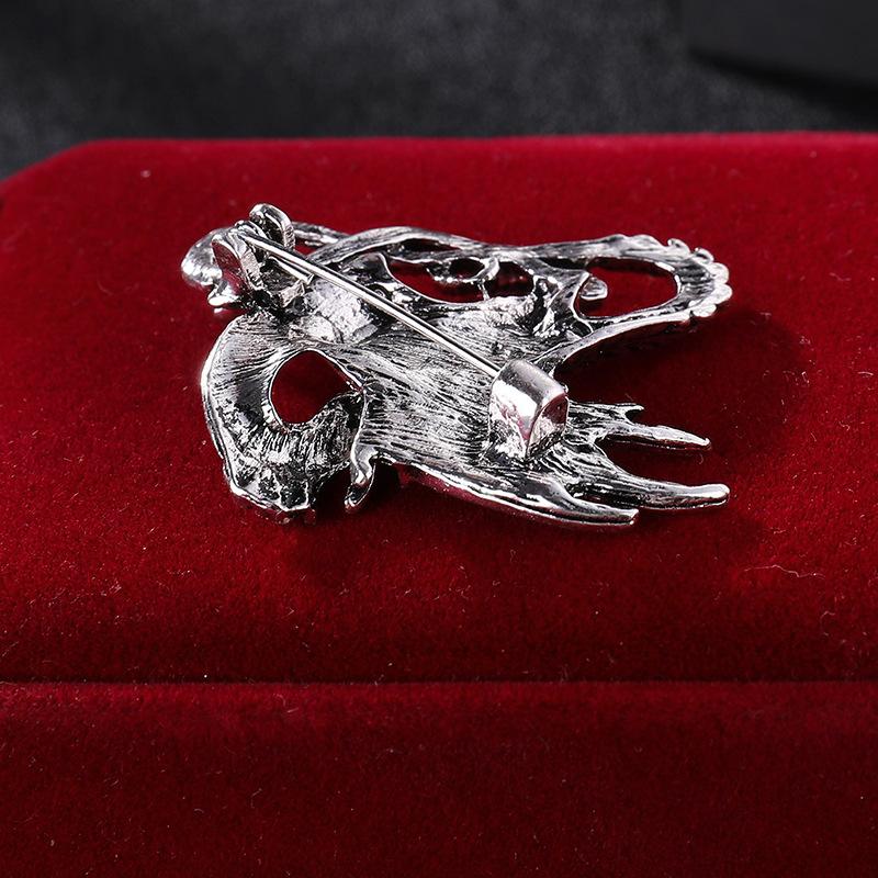 Latest Retro Wing Men Dragon Pin Brooch Pin Metalized Animal Lapel Pins Jewelry Suit Shirt Collar Badge Brooches Clothing AccessoriesVintage Jewelry