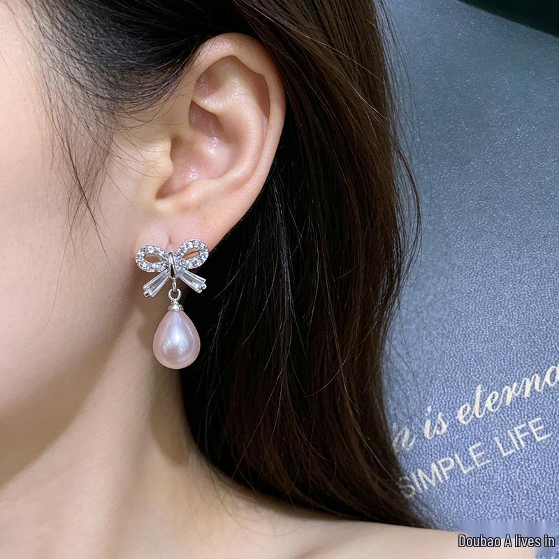 Korean Bow Pearl Earrings: Elegant, Trendy Fashion, Simple Design, S925 Sterling Silver Needle for Women светло-фиолетовый