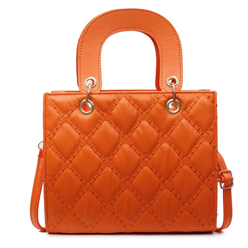 

Large capacity indentation diamond checkered one-shoulder handbag niche design crossbody bag light luxury women s bag помаранчевий