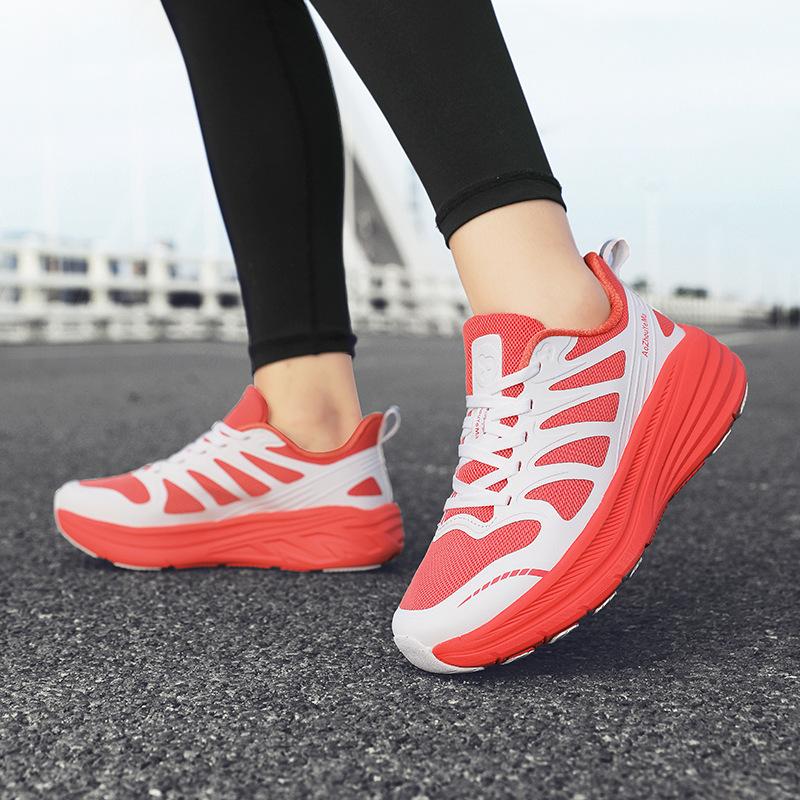 Men's and Women's Running Shoes Trendy New Thick-soled Outdoor Lightweight Shock-absorbing Sports Trendy Shoes Comfortable and Wear-resistant Training