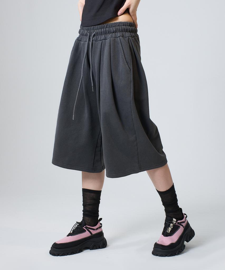 UNKNOWN PLANET Daily Wide Pigment Sweat Shorts Pants Charcoal