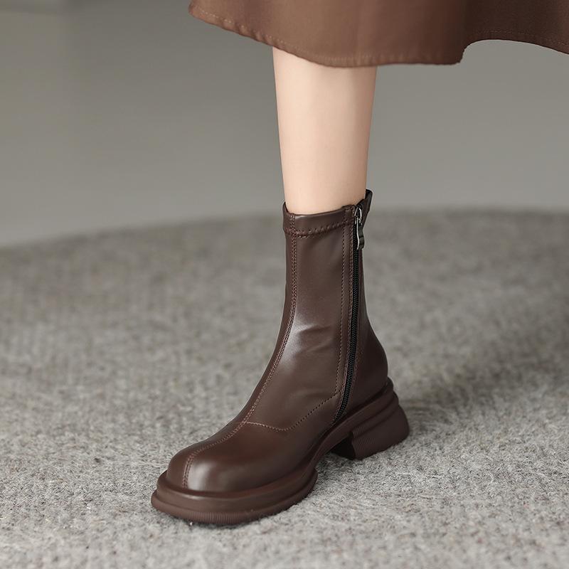 Autumn and winter women's Martin boots thick-soled non-slip large-size women's boots side zipper low heel comfortable Korean version of the new medium