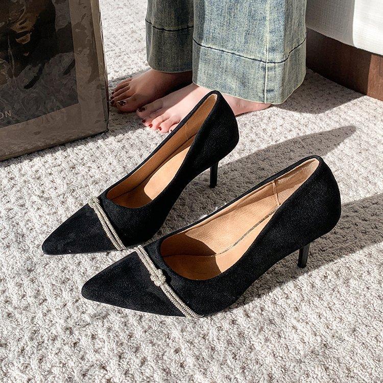 

Высокие каблуки женские новые весна и осень 2025 тонкие каблуки заостренные неглубокие горлышки стразы профессиональный темперамент студенческий этикет обувь 35 чёрный