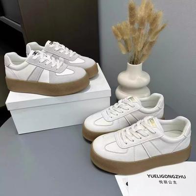 Retro Duitse trainingsschoenen met dikke zool dames lente 2025 nieuwe verhogende veelzijdige casual boardschoenen populaire sport witte schoenen