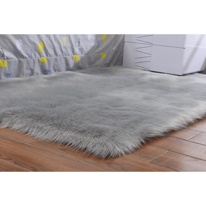 Premium Quality Wool Rug For Bedroom Easy To Clean And Machine Washable