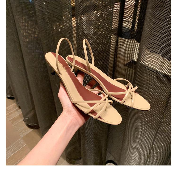 

Мода Мода Остроносые Сандалии на Каблуке-Котенке с Перекрестной Шнуровкой Женские Летние Сексуальные Сандалии-Слайды Пэчворк с Открытым Носком Элегантный Комфорт Zapato Mujer 40 коричневый