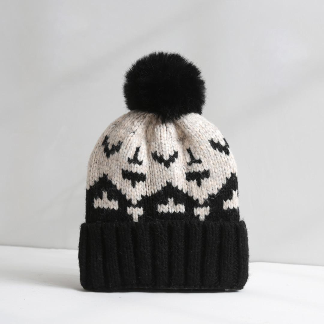 High Quality Winter Warm Soft Wool Acrylic Hat Custom Logo Knitted Cuffed Beanie Hat With Pom Pom