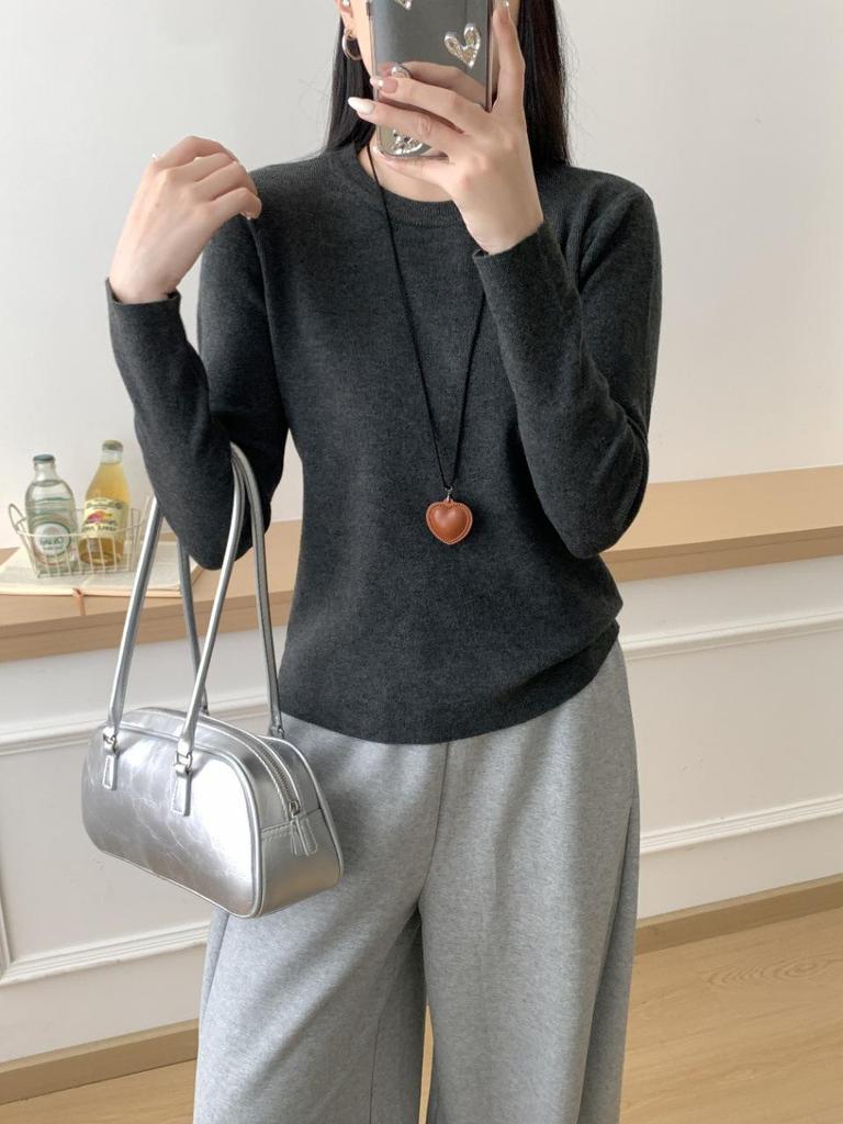 Autumn 2026 Women's High-End Korean Style Round Neck Slimming Knit Sweater Top