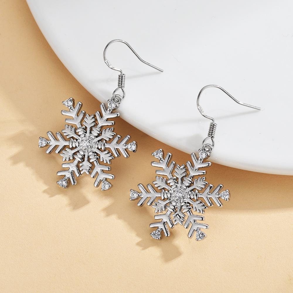 

Gold and Silver Snowflake Earrings - Elegant Christmas Ear Hooks or Clips for Women серебряный