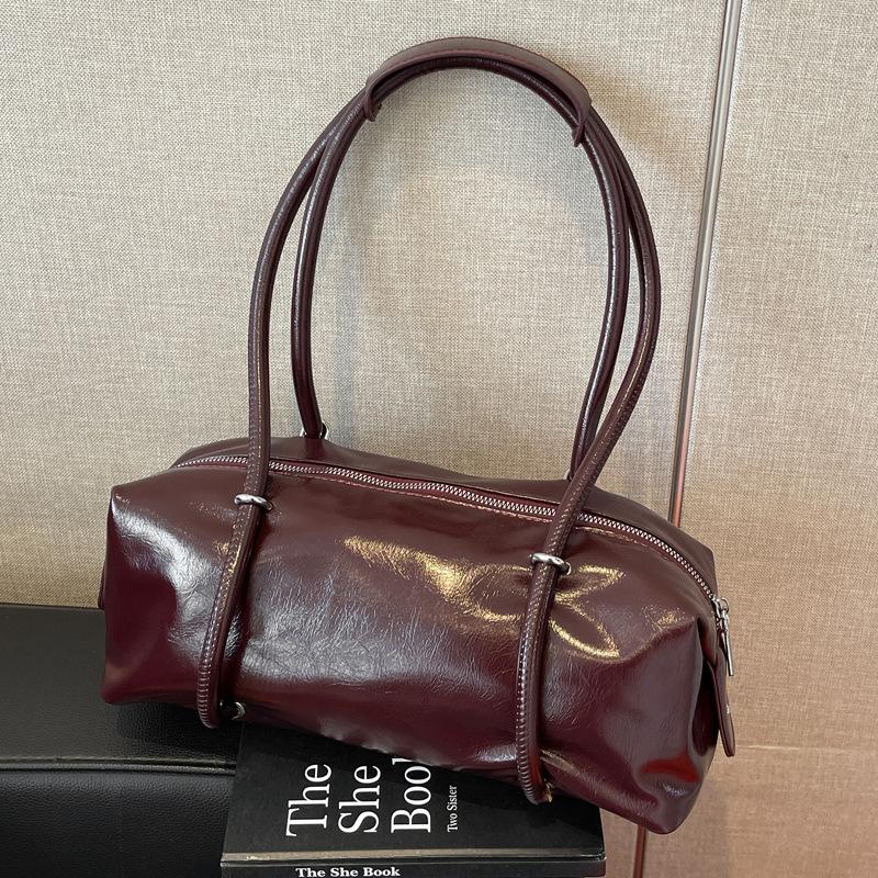 Boston large bag women's large capacity 2025 new high-end texture niche commuting single shoulder underarm pillow bag