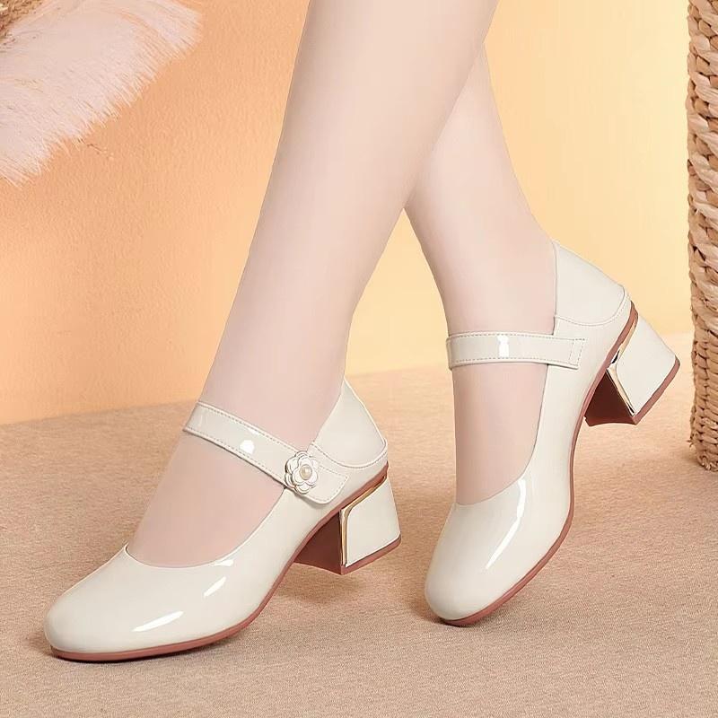 Sapatos de Couro Brilhante Respiráveis de Boca Baixa Estilo Britânico 4cm Mary Janes Primavera 2025 Sapatos de Salto Bloco Médio para Escritório Mãe Trabalho
