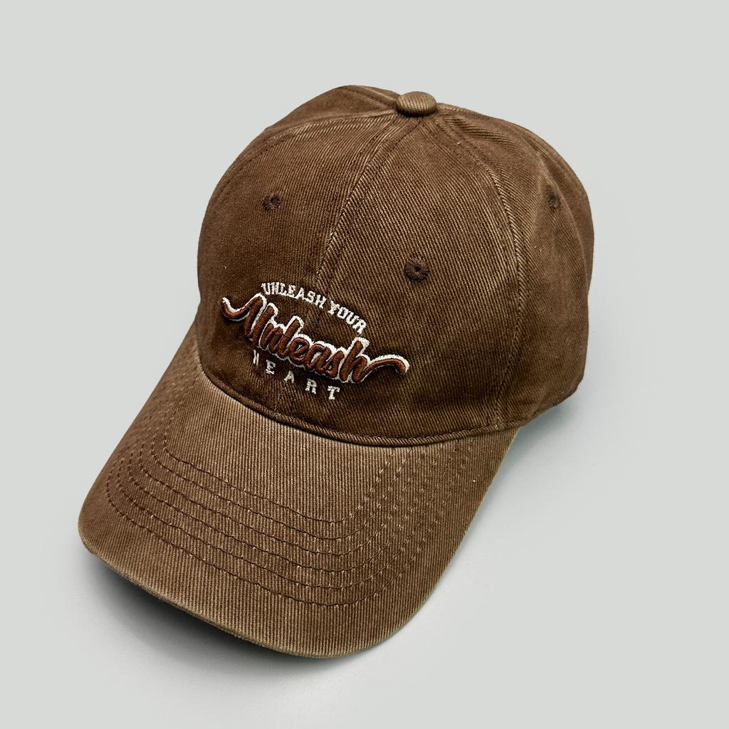 Retro Three-Dimensional Letter Embroidered Baseball Cap For Men And Women, Sunshade, Wide Brim, Small Casual And Versatile Peaked Cap.