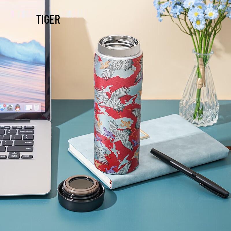 Tiger MJX-B048 Vacuum Insulated Water Bottle