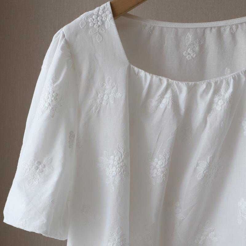 2025 Sommer Koreanischer Eckiger Ausschnitt Bestickt Kurzarm Damen Oberteil - Frischer Stil