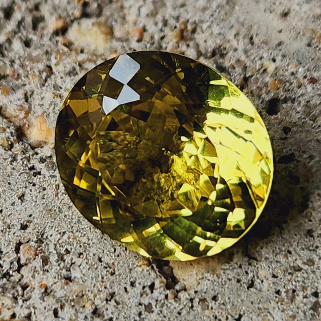 14 Ct Heated PITAMBARI Yellow Sapphire Oval Cut CERTIFIED Loose Gemstone