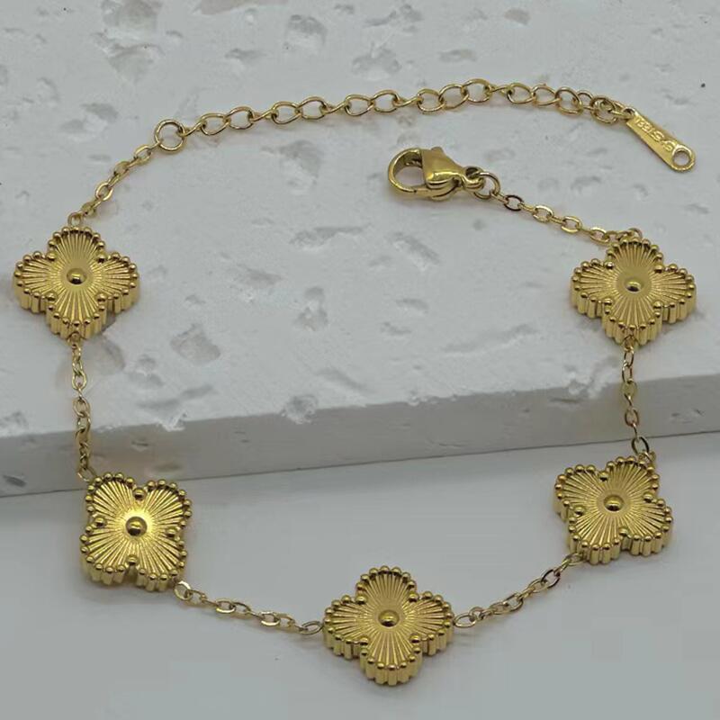 3PCS Advanced Clover Bracelet Necklace Earring Set