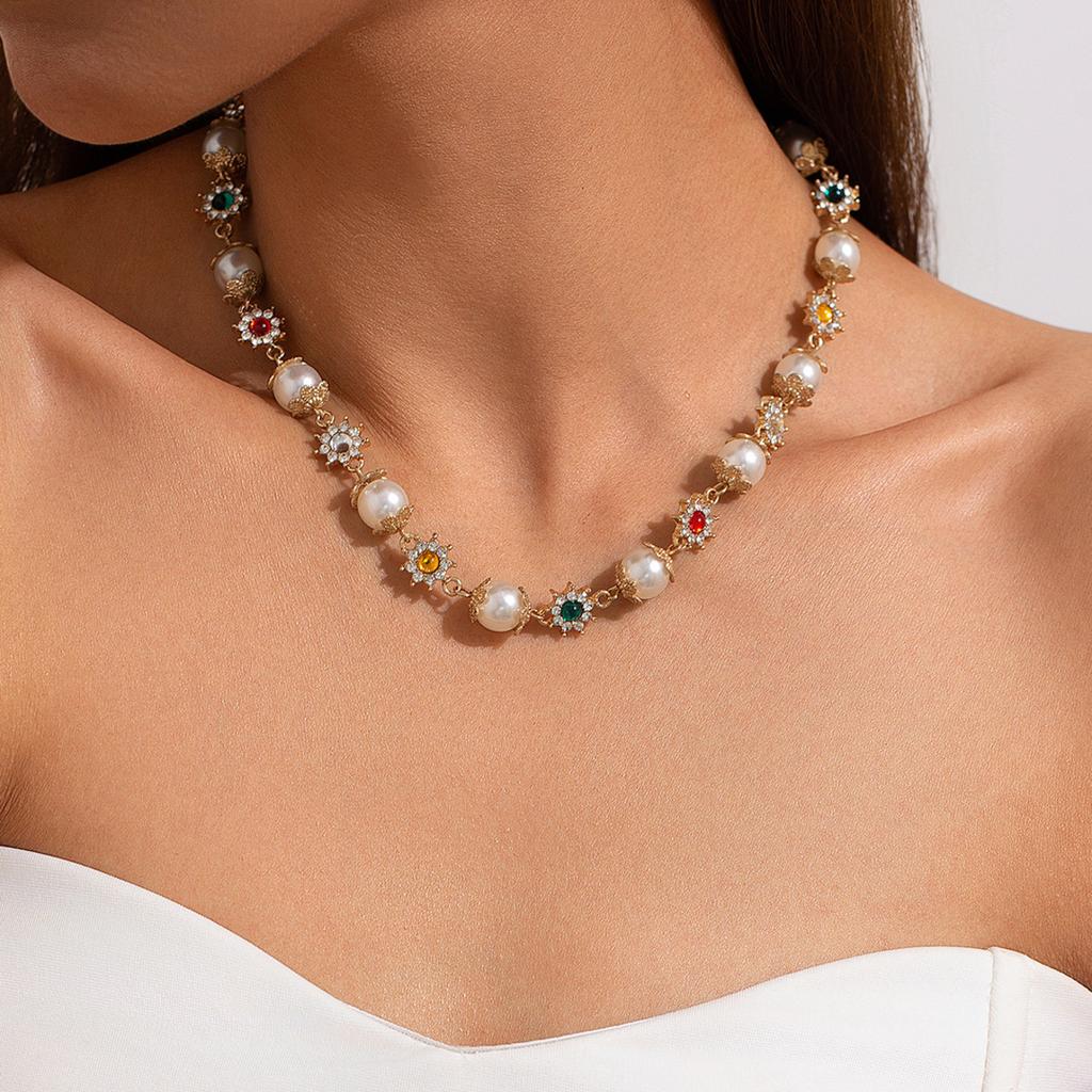 Salircon Luxury Rhinestone Flowers Beads Choker Necklace for Women Elegant Imitation Pearl Clavicle Chain Wedding Party Jewelry