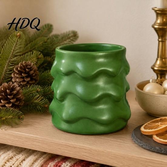 Modern Matte Finish Home Decor Christmas Tree Resin Ornament Multi-purpose Vase Pen Holder Makeup Functional for Shelves Brush Storage Container