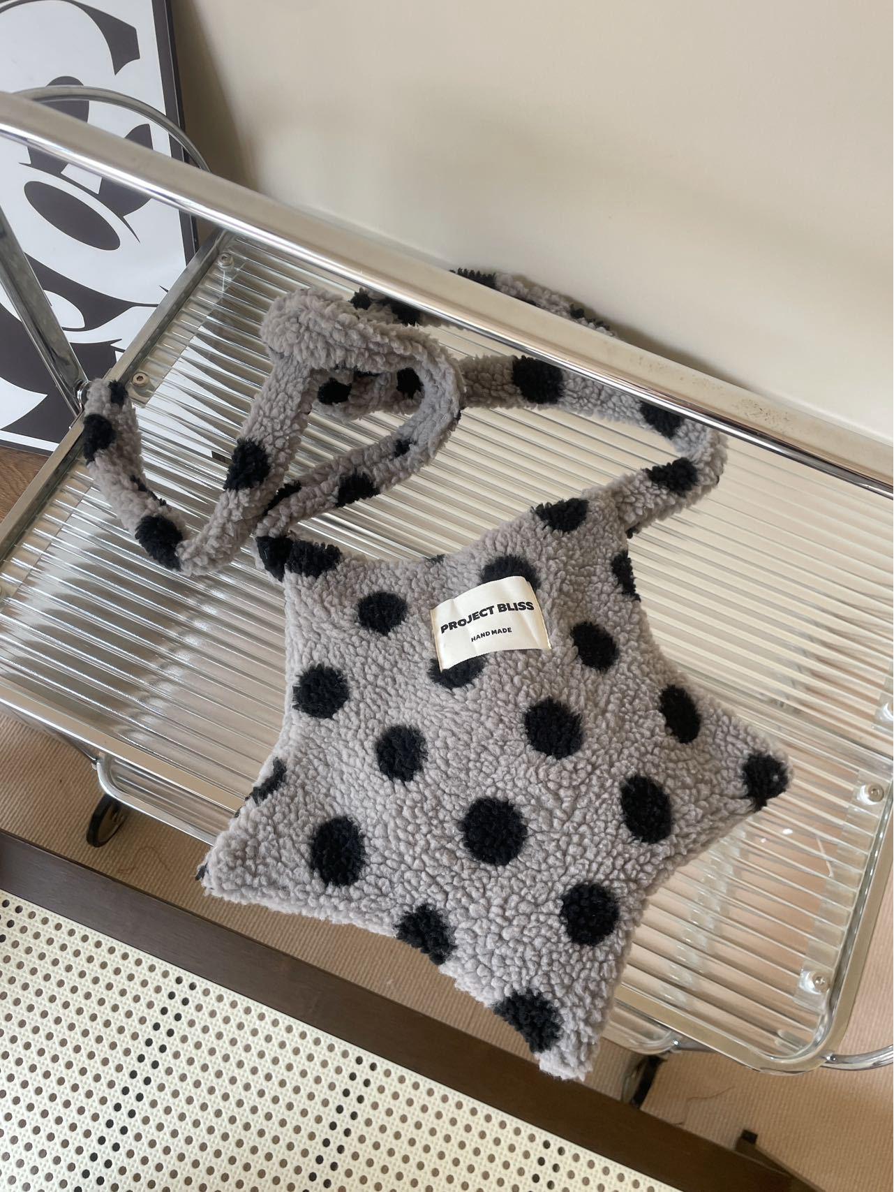 

Осенне-зимняя сумка кроссбоди из ягнячьей шерсти в горошек со звездой для подростков 31*31cm with Adjustable Strap