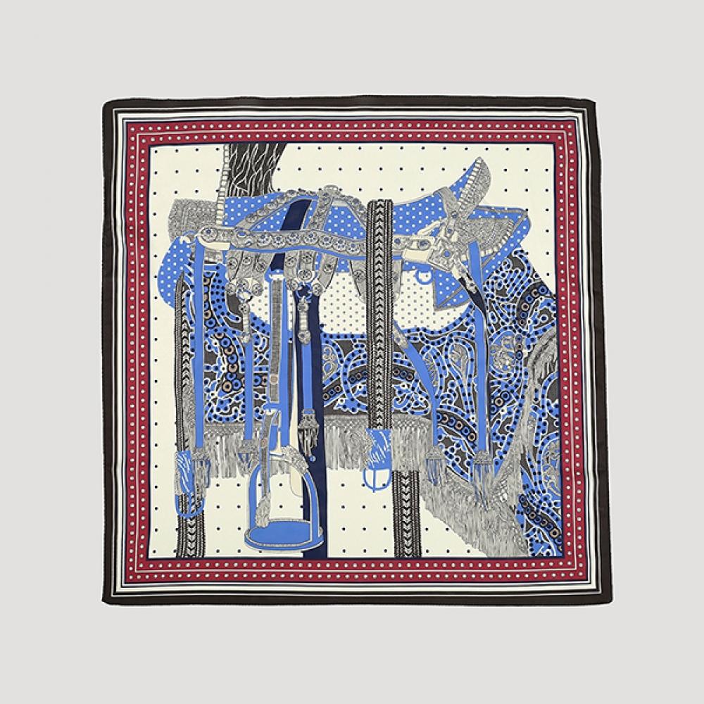 

She S miSS Square Printed Scarf SSaSfo32030 Na navy/00
