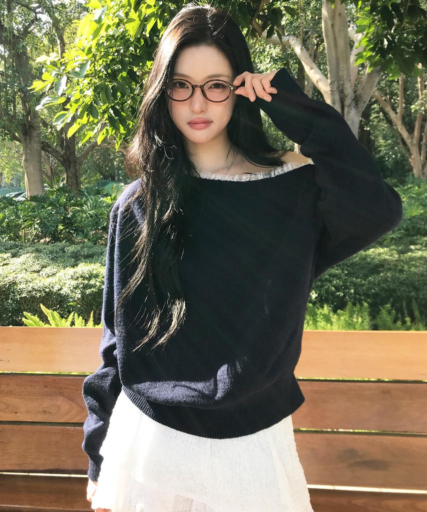 LETTER FROM MOON Faye Lace One-Shoulder Cashmere Knit (Navy)