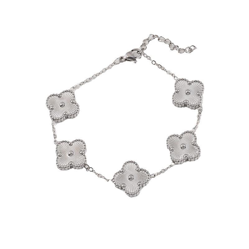 18K Gold Four-Leaf Clover Bracelet - Luxurious Stainless Steel Jewelry