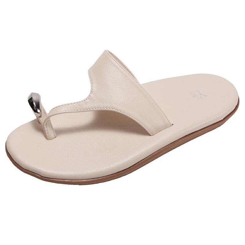 Beliebte Internet-Berühmtheiten schwarze Plateausandalen Damen Sommerbekleidung 2025 neue Modelle mit Röcken vielseitige französische coole Hausschuhe