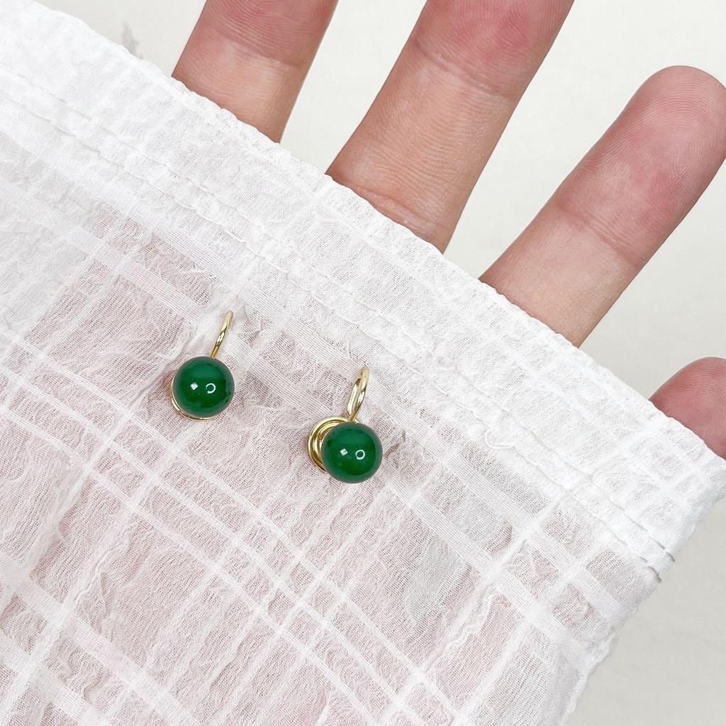 Vintage French Pearl No-Pierce Earrings: Elegant Luxury Clip-ons for Women