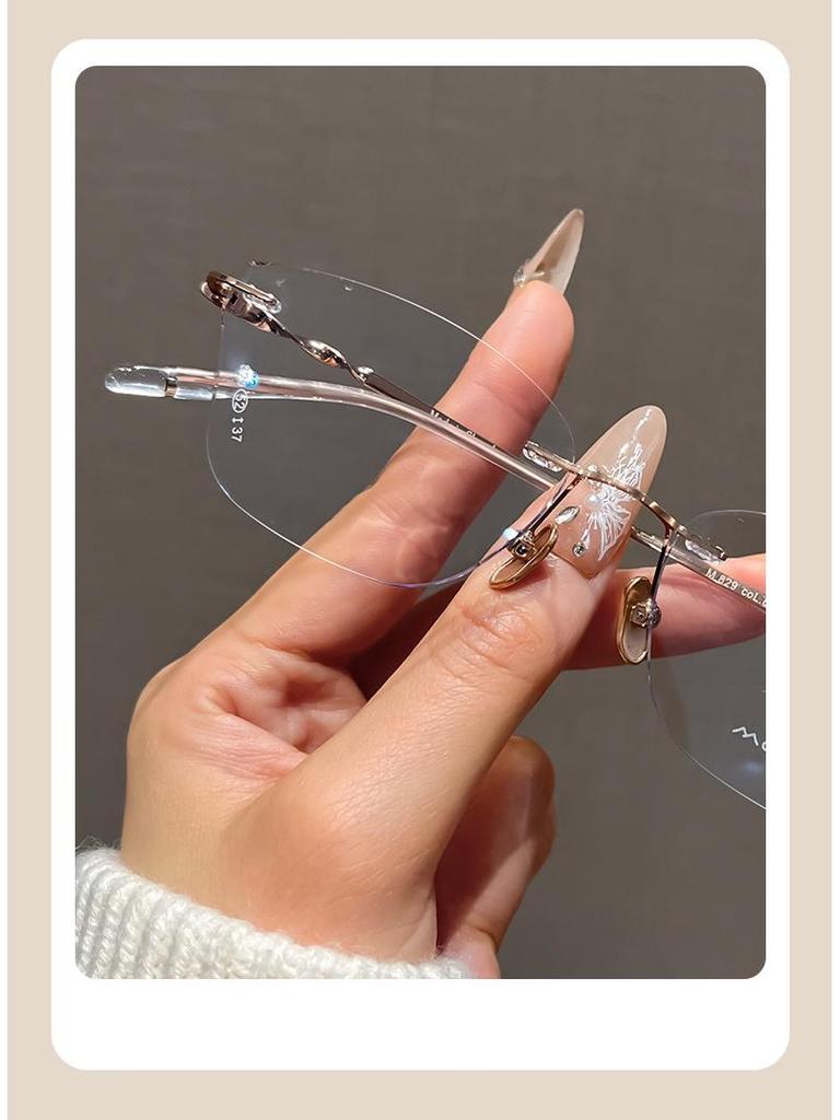 Damen Luxuriöse Ultraleichte Titan Myopie Cat-Eye Randlose Brille mit Schmetterlingsdesign