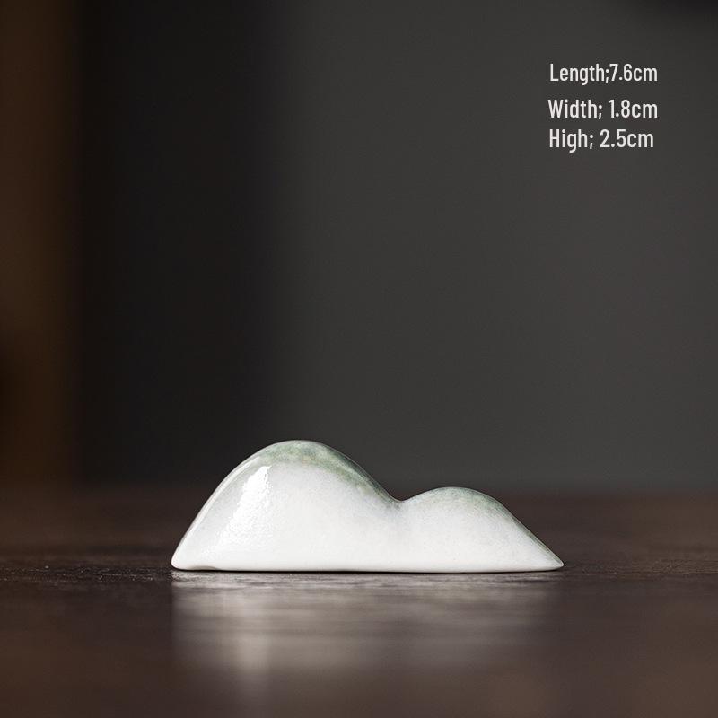 Chinese Zen Style Ceramic Fish Tank Ornaments: Creative Desktop and Tea Ceremony Decorations for Office or Study.