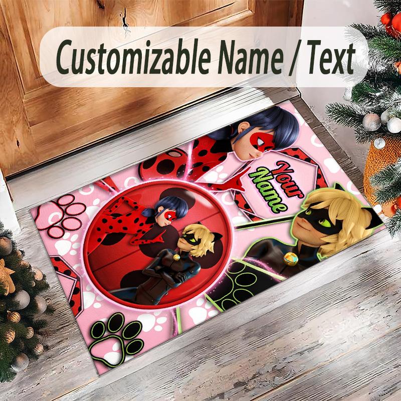 Tappeto in Cristallo di Velluto Personalizzato con Nome e Testo, Tappeto Antiscivolo Miraculous Ladybug per Decorazione Domestica