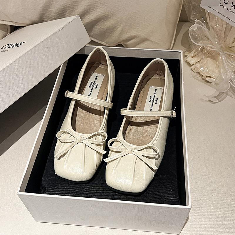 Mary Jane shoes women's 2025 new spring and summer French silver light mouth single shoes square head flat heels beautiful small leather shoes