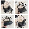 Chic Leather Hobo Bag with Detachable Strap & Tassel Versatile Large Capacity Handbag for Women Leisure Fashion Women's Shoulder Bag