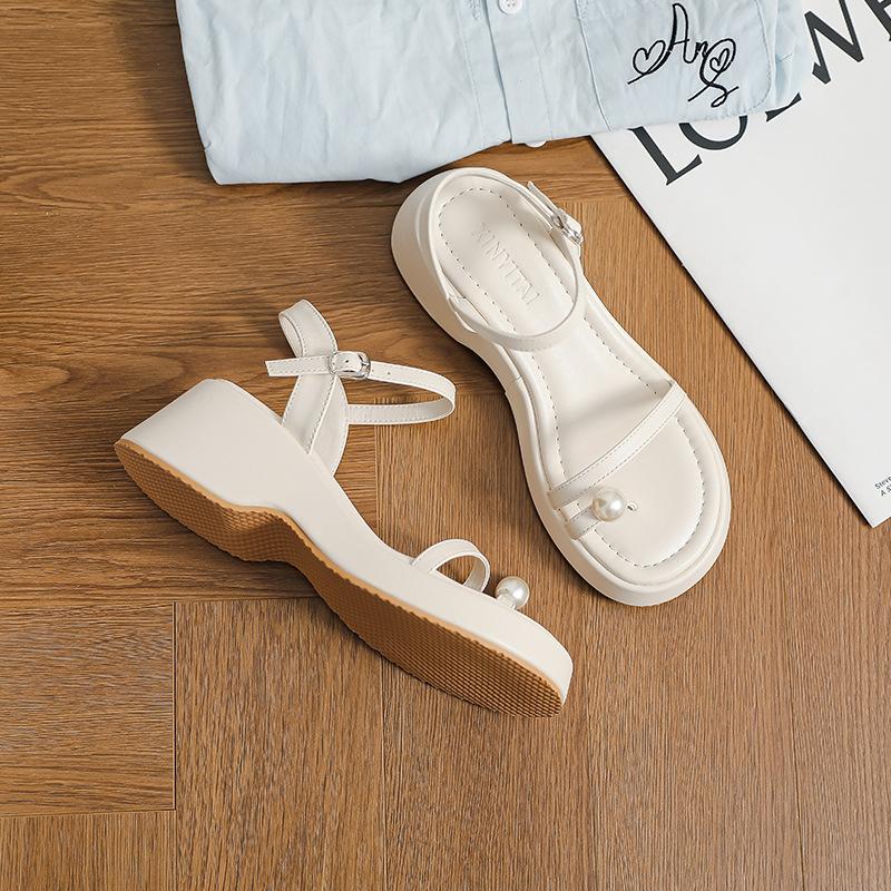 

sponge cake thick-soled high-end feeling with skirt summer new thick heel with pearl pinch toe fairy style sandals 40 бежевый