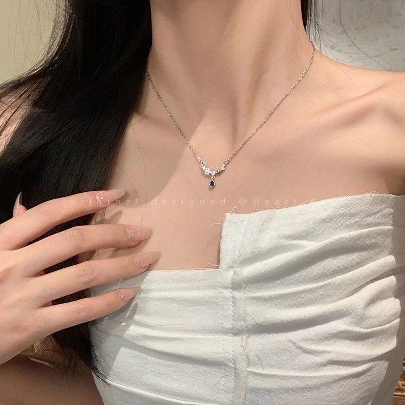 Light luxury fashion double-layer pearl necklace women's new niche design temperament collarbone chain